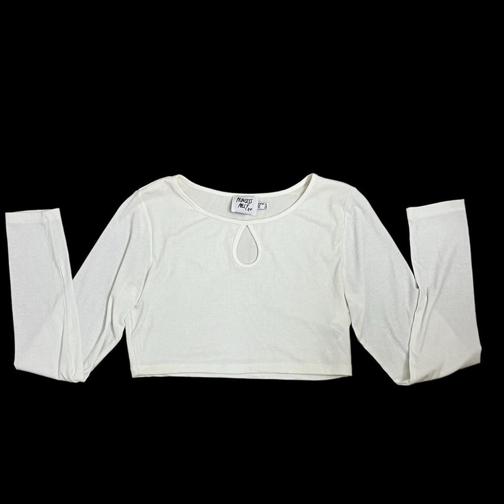 White Princess polly longsleeve keyhole top